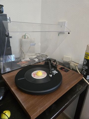 פטיפון SAFA Retro - TR H004