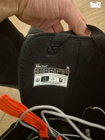 Borton Ruler Boa