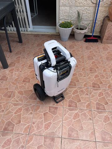 קלנועית Movinglife atto
