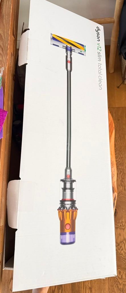 Dayson V12 slim
