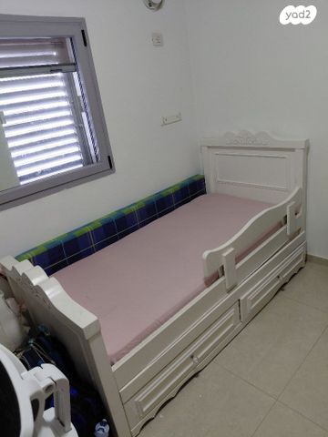 מיטה נפתחת
