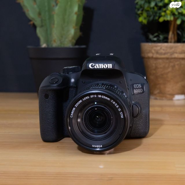 Canon EOS 800D + שתי עדשות