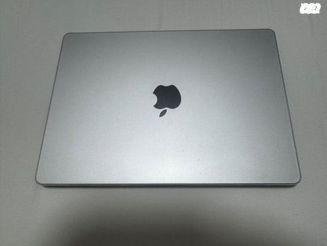 Macbook pro M4 + אחריות