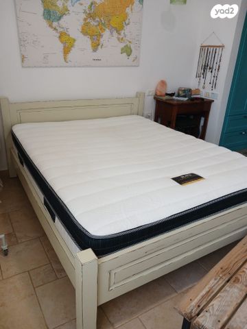 מיטה 160*200 מעץ מלא