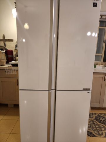 מקרר SHARP חדש