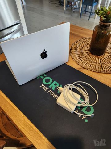 MacBook Pro 14 M2