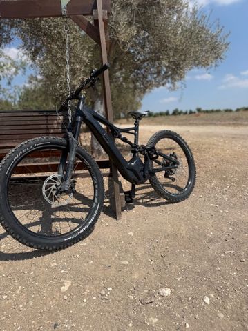 אופני חשמלוק specialized