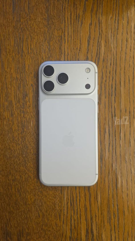 Iphone 17 pro max כסוף