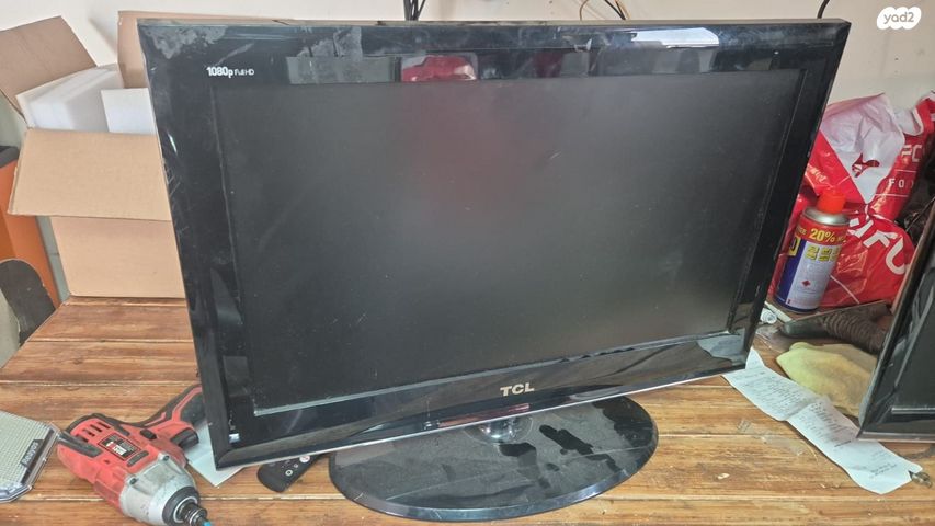 טלוויזיה TCL עם  24" HDMI