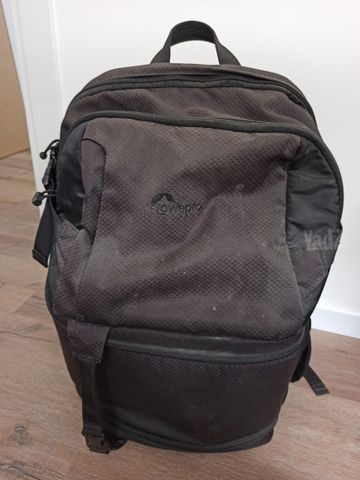 תיק צילום Lowepro DSLR 350