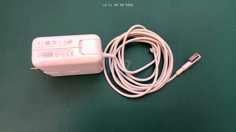 Apple 45W MagSafe 1