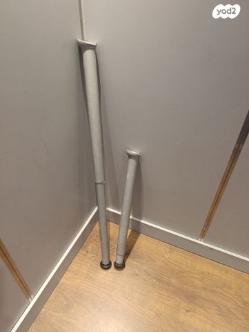 רגליים לשולחן