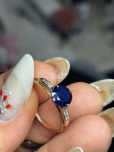 gold ring with sapphires 19mm