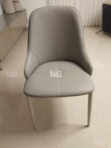 כסאות