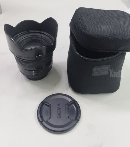 Sigma 50mm f/1.4 (for Canon)