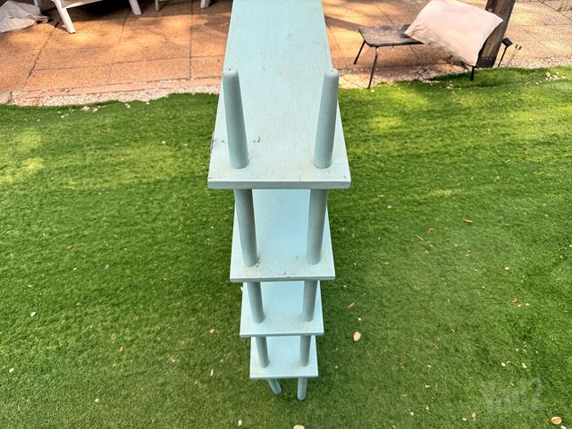 שידת מדפים מעץ