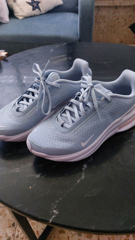 נעלי Nike בנות