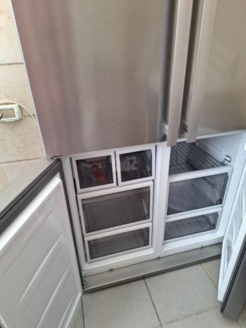 מקרר BLOMBERG