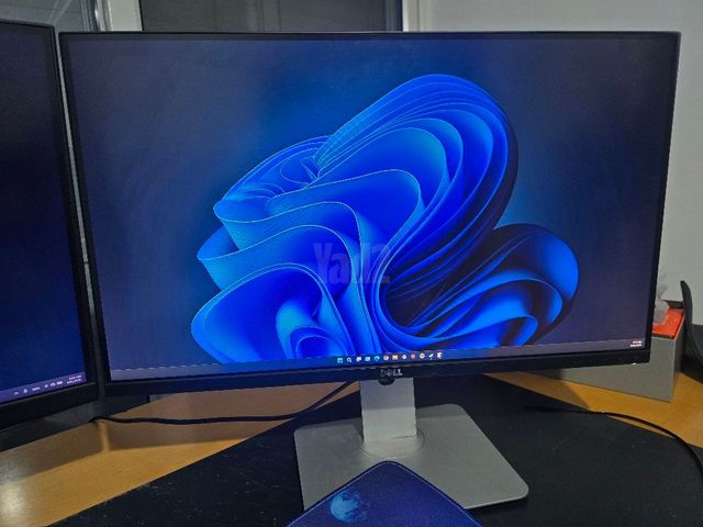 מסך מחשב Dell UltraSharp