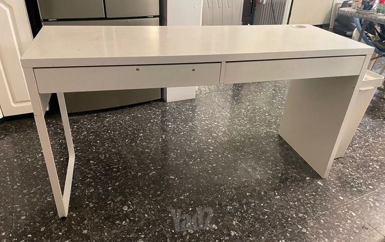 שולחן IKEA