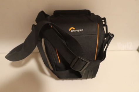 מצלמת קנון D2000