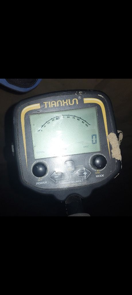 גלאי מתכות