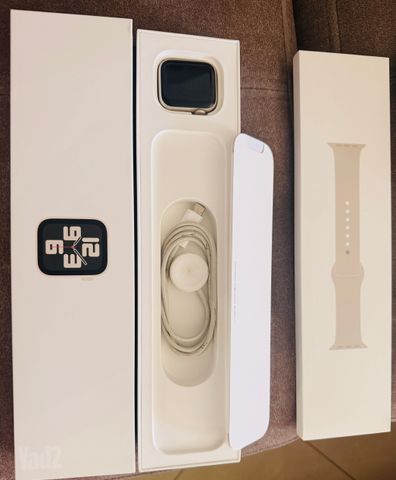 Apple Watch SE 40mm Starlight