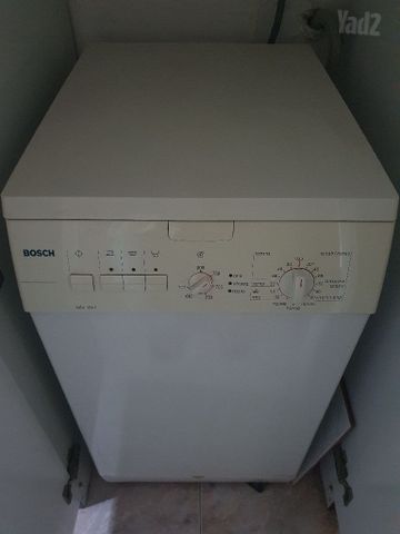 מכונת כביסה BOSCH.
