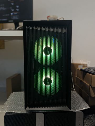 AMD 7700X/1TB/32G/RTX5070-12G