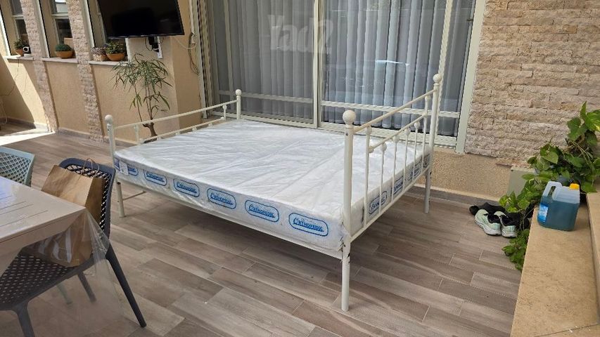 מיטה זוגית