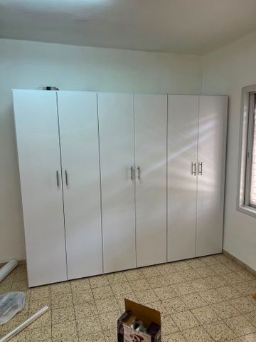 ארון בגדים
