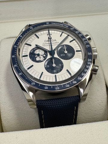 OMEGA Speedmaster Snoopy