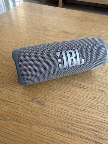 רמקול jbl flip 6