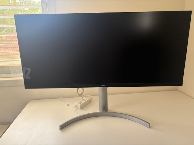 LG 34” UltraWide 2560x1080