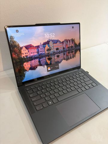 Lenovo Yoga Pro 9 14IRP8