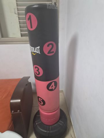 שק אגרוף עומד