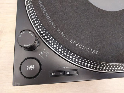 dj turntable