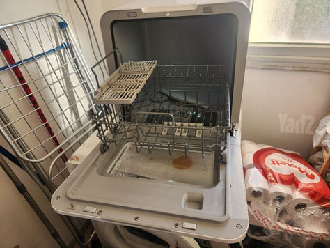 מדיח על השיש של Midea