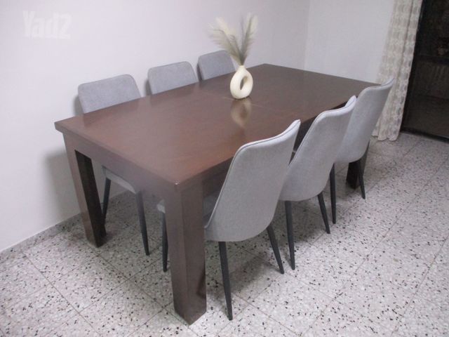 שולחן