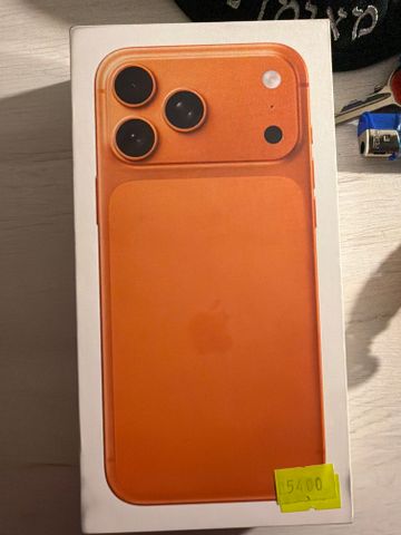 iPhone 17 pro max