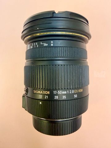 Sigma DC 17-50mm f2.8 עדשה