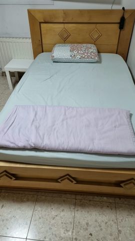 מיטה מתכווננת + מזרון