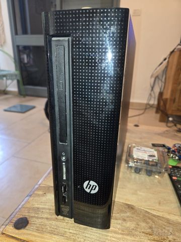מחשב מותג hp i7