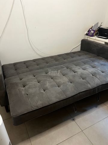 ספת ארוח נפתחת