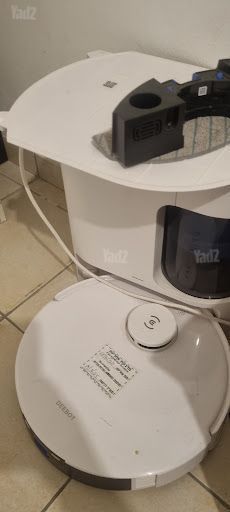 רובוט  משולב של DEEBOT