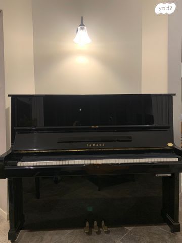 פסנתר  YAMAHA U2 SILENT