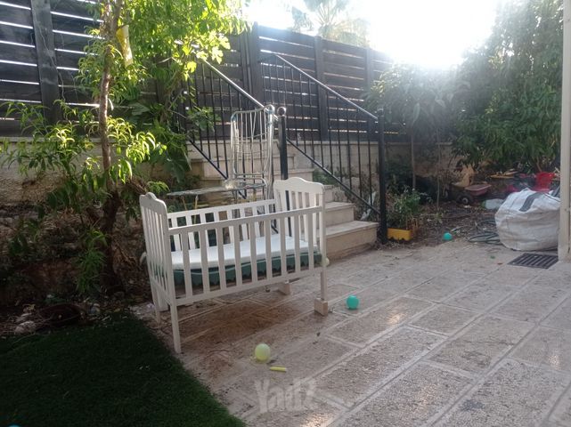 מיטת תינוק
