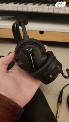 אוזניות Sennheiser HD-26 PRO