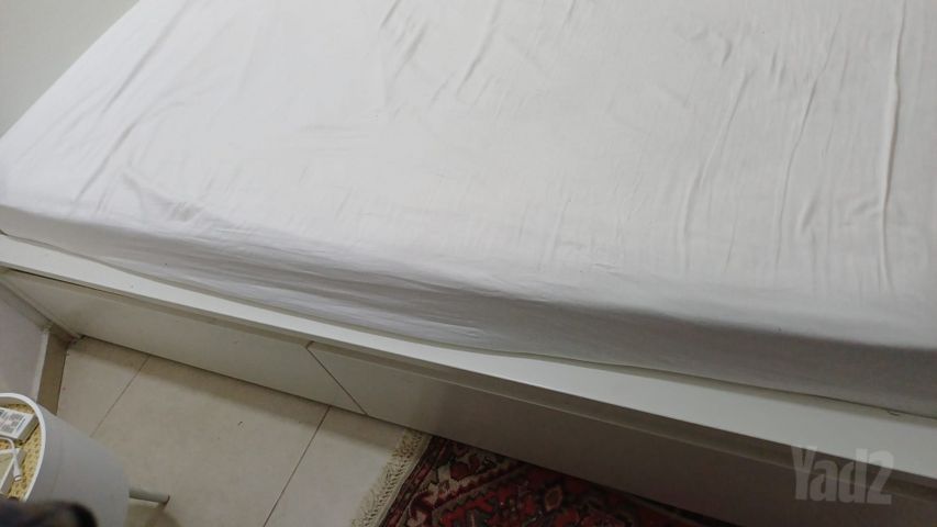 מיטת איקאה
