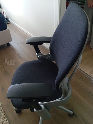 כסא משרדי